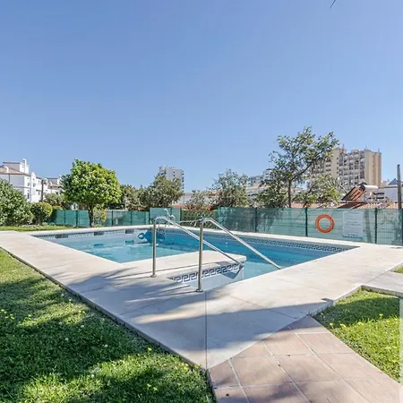 2 Bdr With Excellent Location