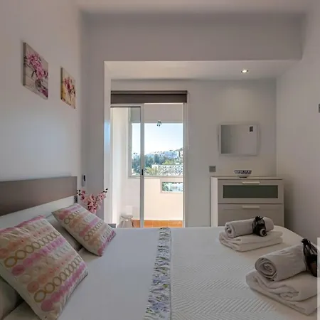 2 Bdr With Excellent Location * Benalmadena